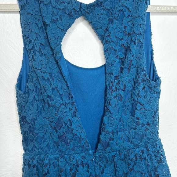 Antropologie Pins and Needles Lace Peplum Dress Blue Size Small - Picture 5 of 7